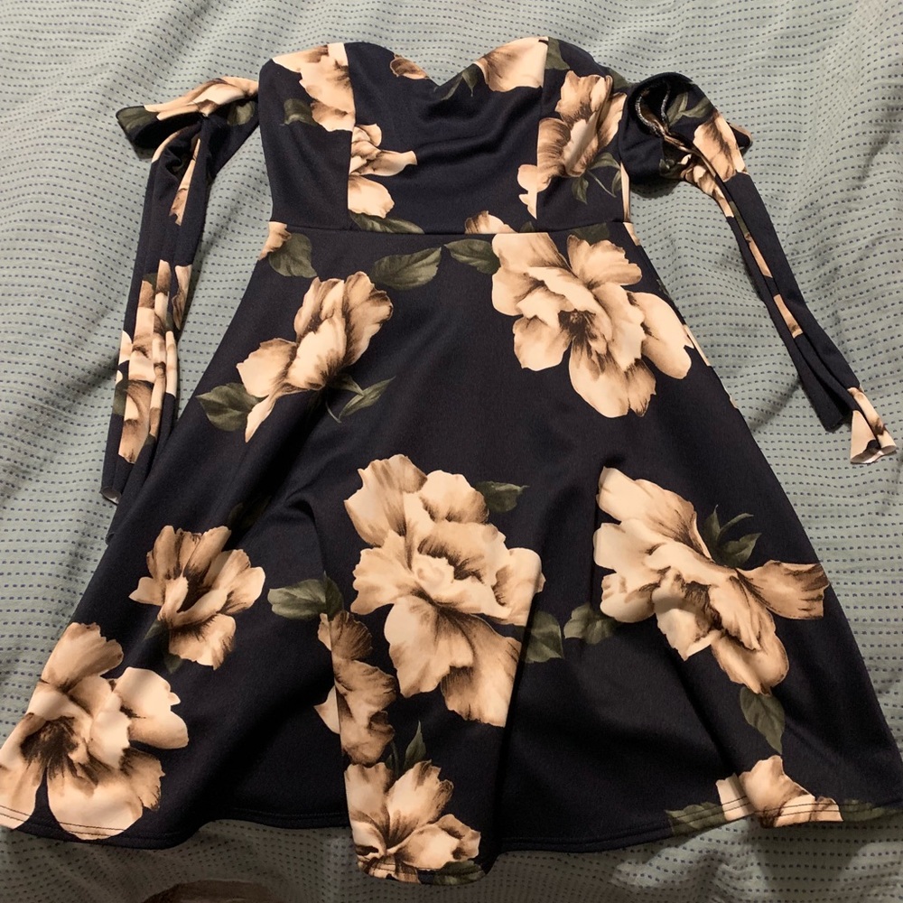 Small boutique dress, off the shoulder